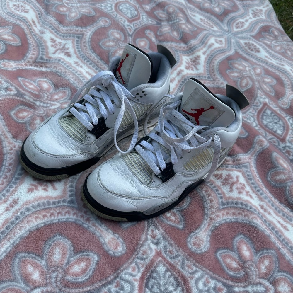 Jordan White Black Red Retro Basketball Sneakers